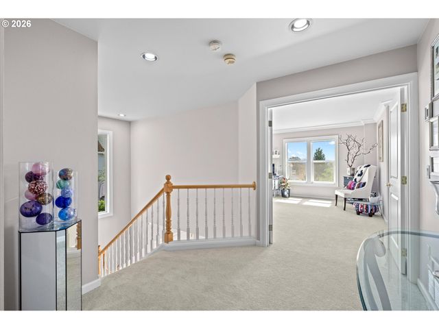 4701 CAMBRIDGE Ct, Lake Oswego, OR 97035