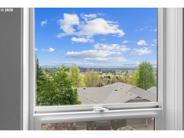 4701 CAMBRIDGE Ct, Lake Oswego, OR 97035