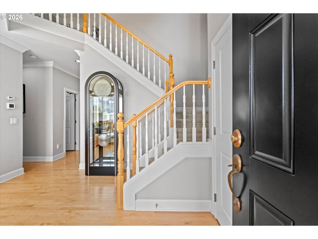 4701 CAMBRIDGE Ct, Lake Oswego, OR 97035