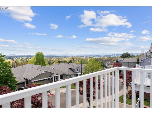 4701 CAMBRIDGE Ct, Lake Oswego, OR 97035