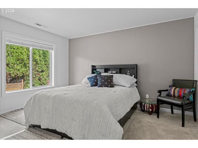 4701 CAMBRIDGE Ct, Lake Oswego, OR 97035