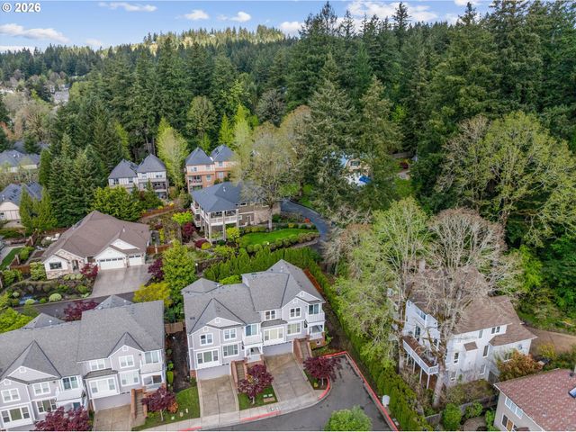 4701 CAMBRIDGE Ct, Lake Oswego, OR 97035