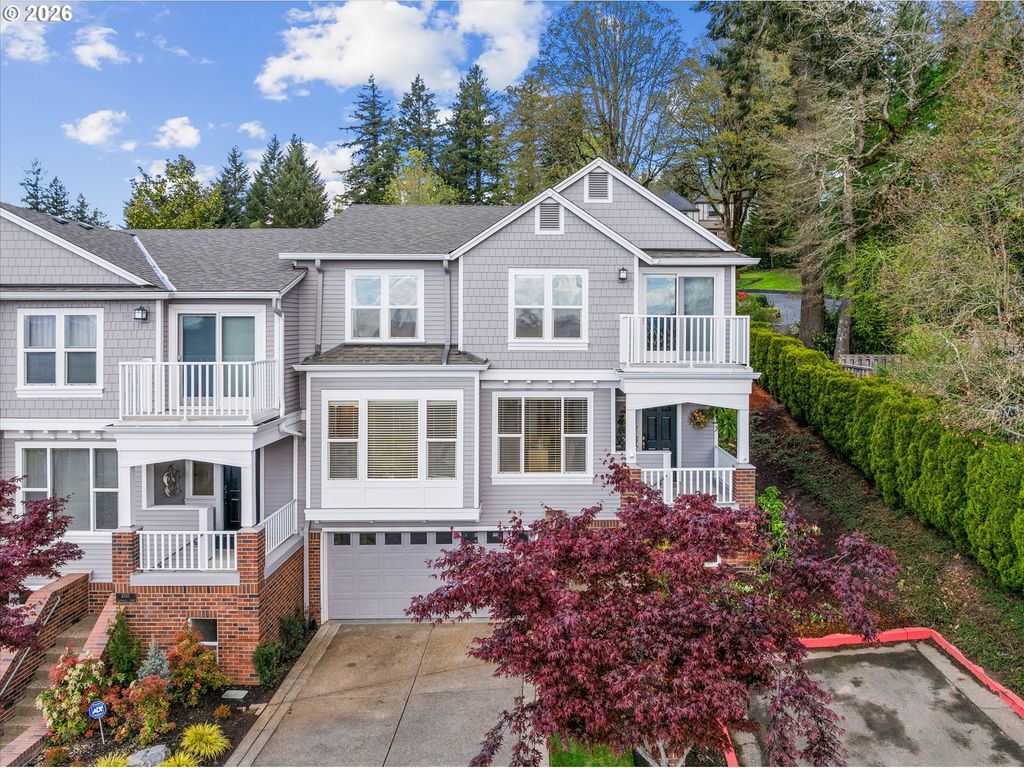 4701 CAMBRIDGE Ct, Lake Oswego, OR 97035