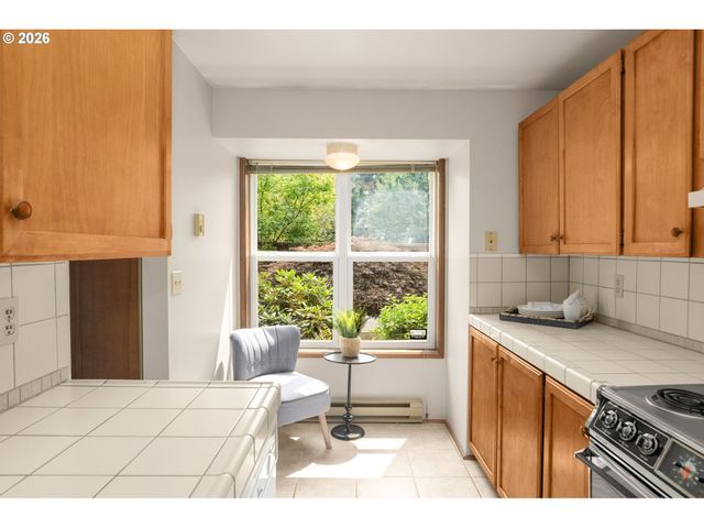 9255 Sw BROOKS BEND Pl, Portland, OR 97223