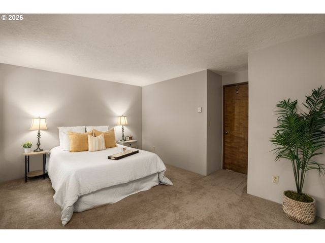 9255 Sw BROOKS BEND Pl, Portland, OR 97223