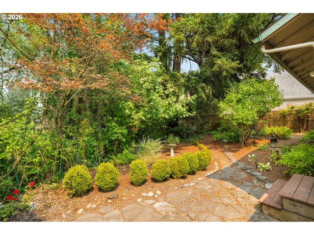 9255 Sw BROOKS BEND Pl, Portland, OR 97223