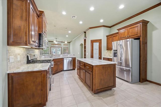 8728 NW 72nd Court, Warr Acres, OK 73132