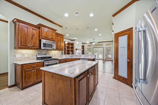 8728 NW 72nd Court, Warr Acres, OK 73132