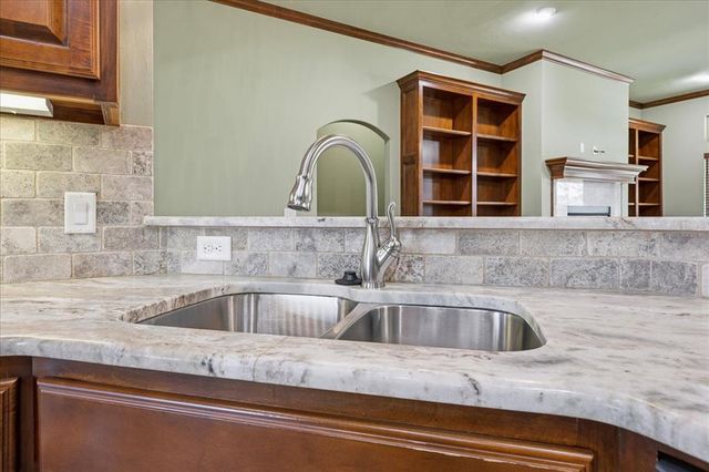 8728 NW 72nd Court, Warr Acres, OK 73132