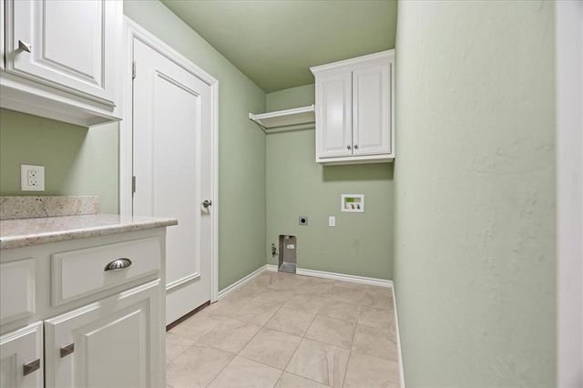 8728 NW 72nd Court, Warr Acres, OK 73132