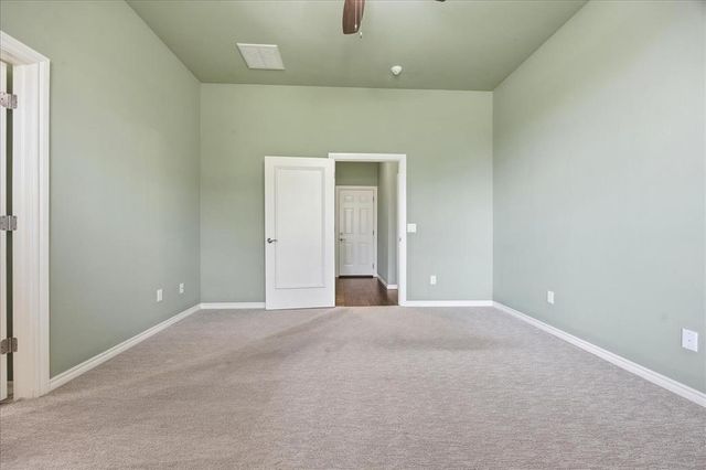 8728 NW 72nd Court, Warr Acres, OK 73132