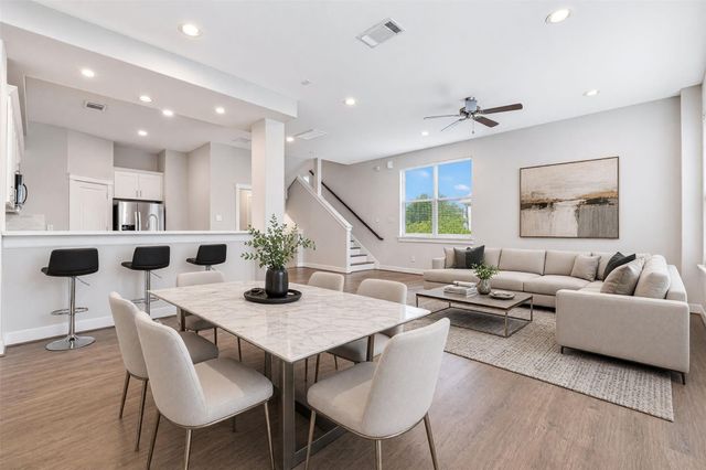 603 Link Road H, Houston, TX 77009