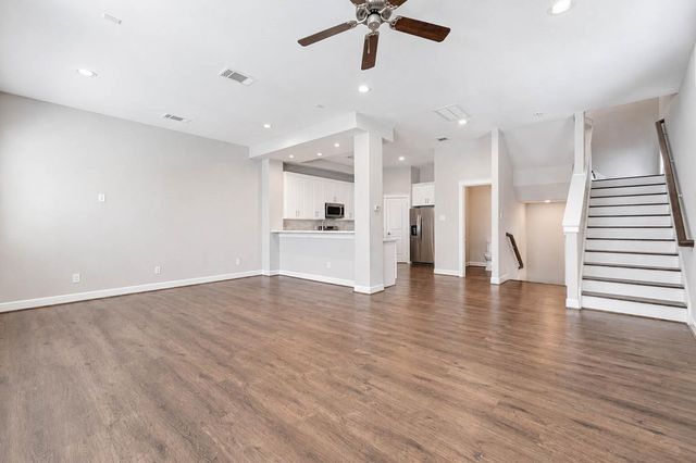 603 Link Road H, Houston, TX 77009
