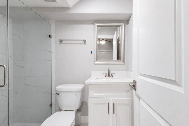 603 Link Road H, Houston, TX 77009