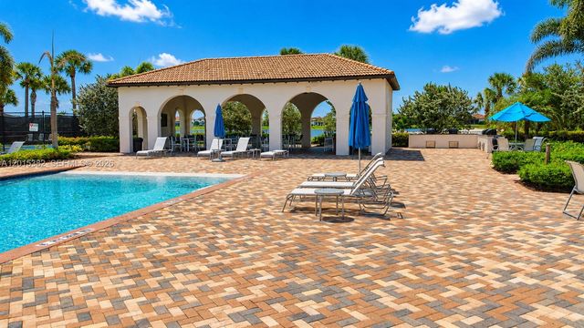 4989 OFANTO LN, Ave Maria, FL 34142