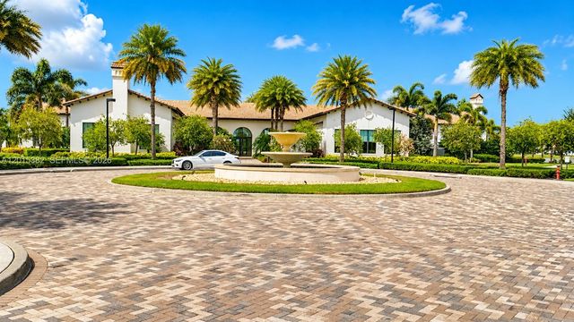 4989 OFANTO LN, Ave Maria, FL 34142