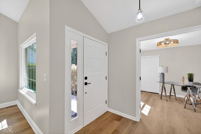 10807 Belair Drive, Carmel, IN 46280