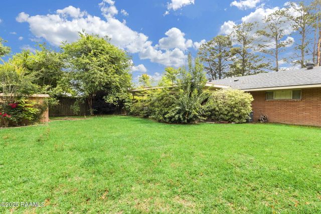 1442 Holly Drive, Opelousas, LA 70570