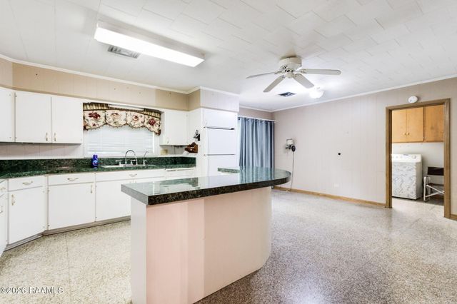 1442 Holly Drive, Opelousas, LA 70570