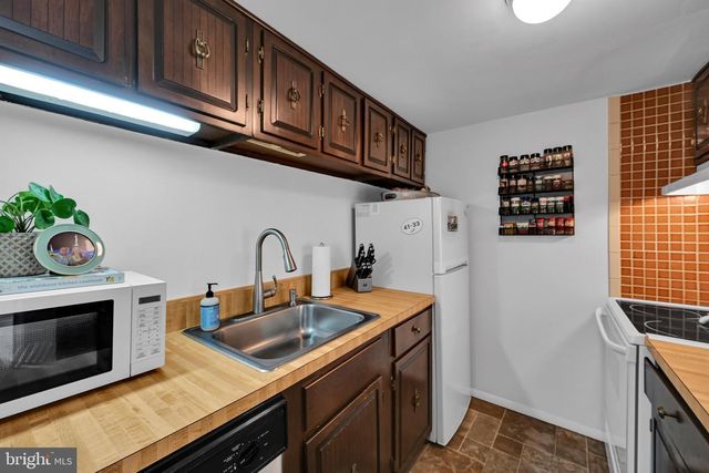75 PARK VALLEI LN, Brookhaven, PA 19015