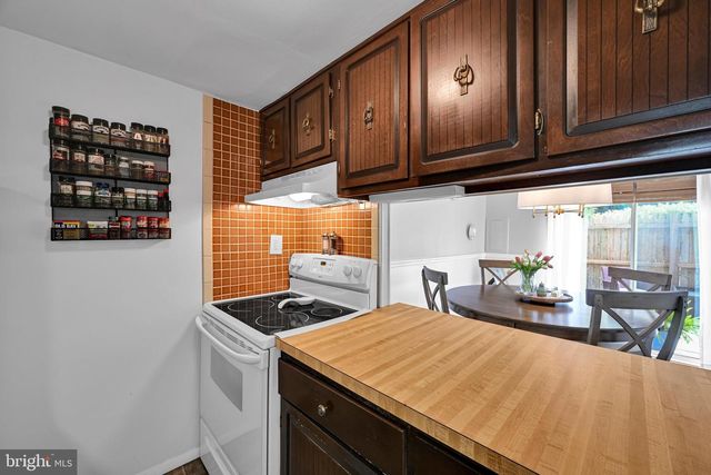 75 PARK VALLEI LN, Brookhaven, PA 19015