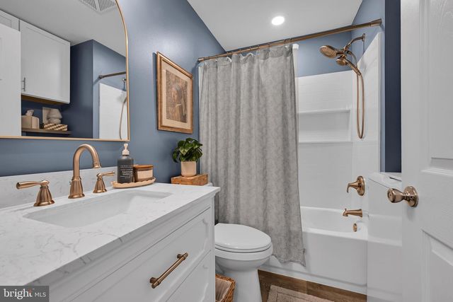75 PARK VALLEI LN, Brookhaven, PA 19015