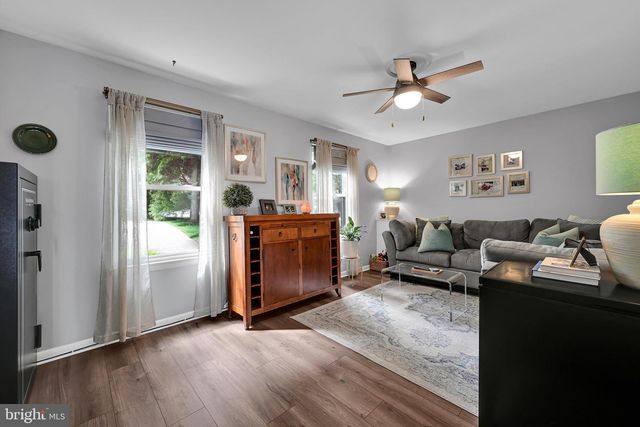 75 PARK VALLEI LN, Brookhaven, PA 19015