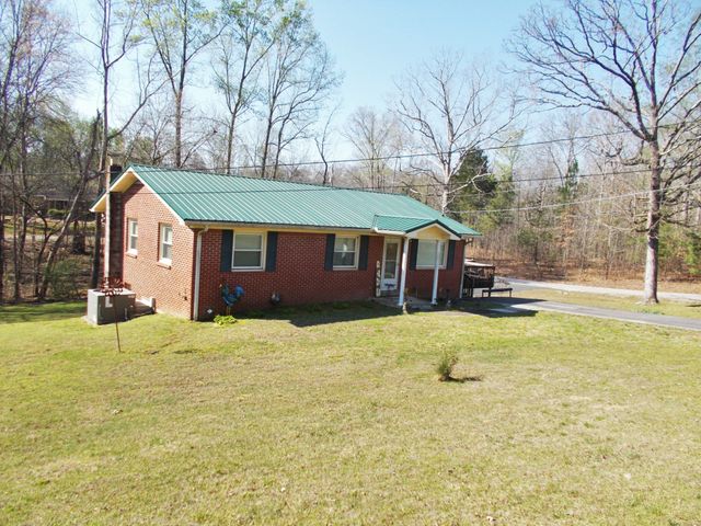 225 Cedar Hollow Dr, Camden, TN 38320