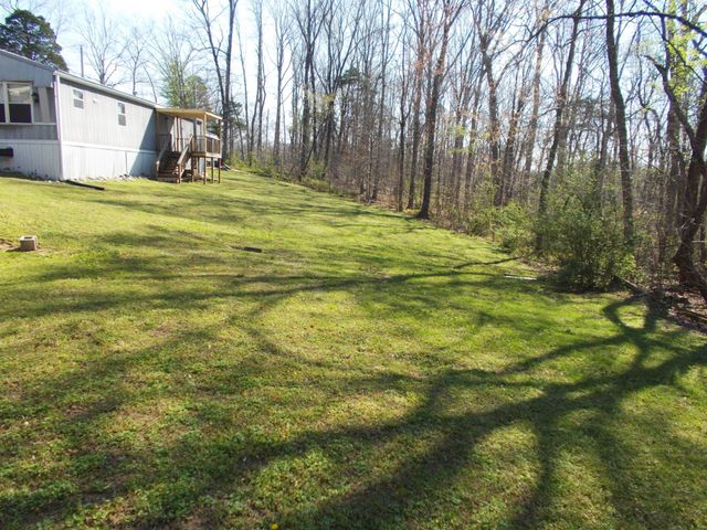 225 Cedar Hollow Dr, Camden, TN 38320