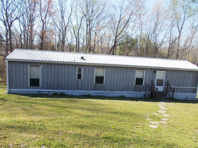 225 Cedar Hollow Dr, Camden, TN 38320