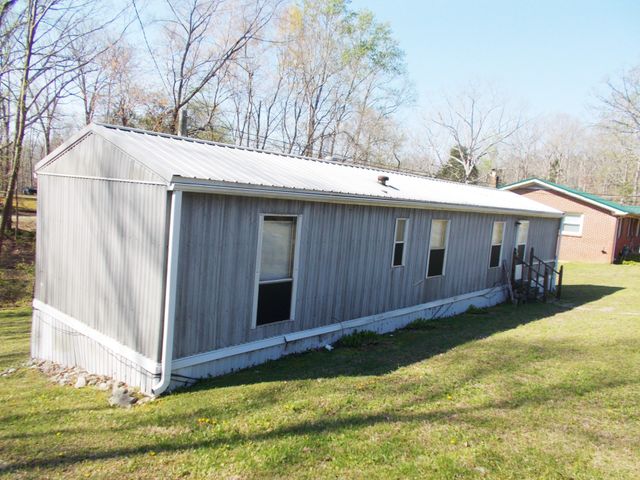 225 Cedar Hollow Dr, Camden, TN 38320