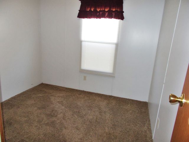 225 Cedar Hollow Dr, Camden, TN 38320