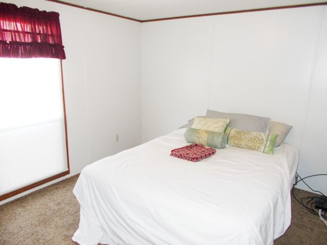 225 Cedar Hollow Dr, Camden, TN 38320