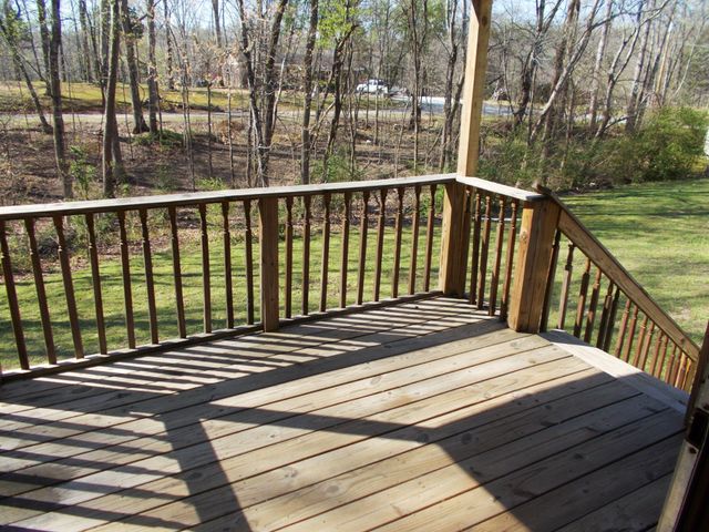 225 Cedar Hollow Dr, Camden, TN 38320