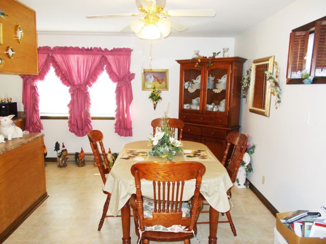 225 Cedar Hollow Dr, Camden, TN 38320