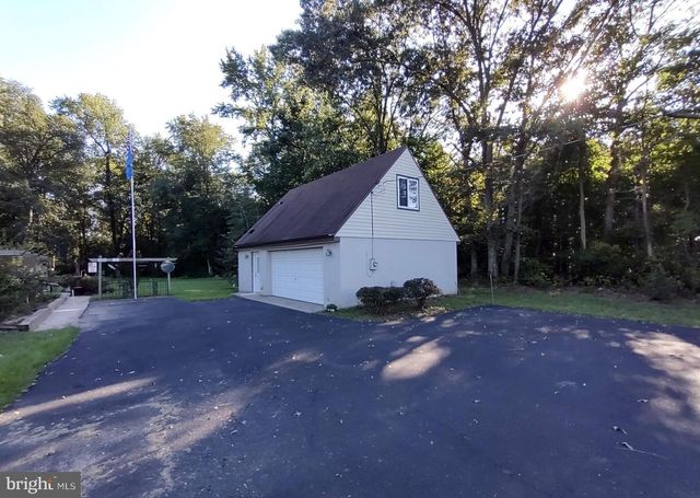 7221 LEONARDTOWN RD, Hughesville, MD 20637