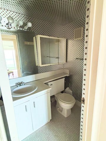 4015 Oakridge A 4015, Deerfield Beach, FL 33442