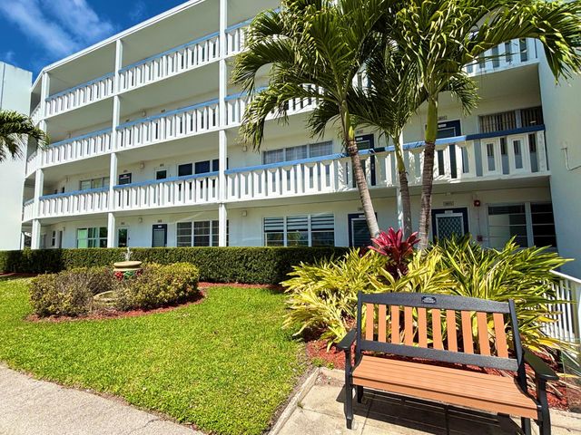 4015 Oakridge A 4015, Deerfield Beach, FL 33442