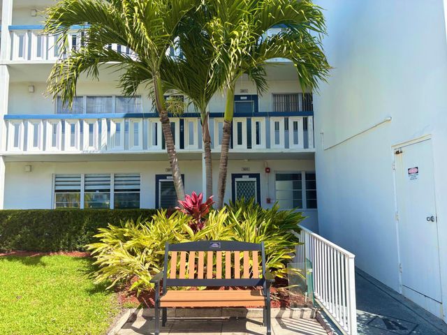 4015 Oakridge A 4015, Deerfield Beach, FL 33442