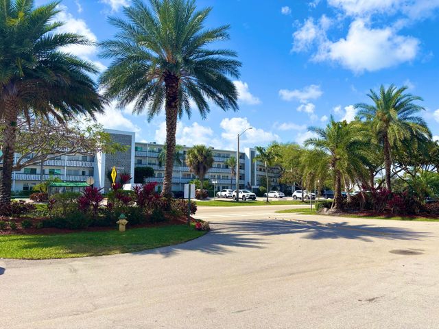 4015 Oakridge A 4015, Deerfield Beach, FL 33442