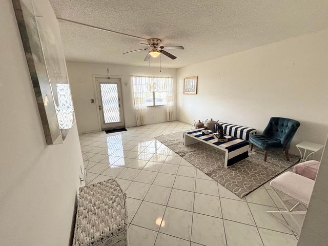 4015 Oakridge A 4015, Deerfield Beach, FL 33442