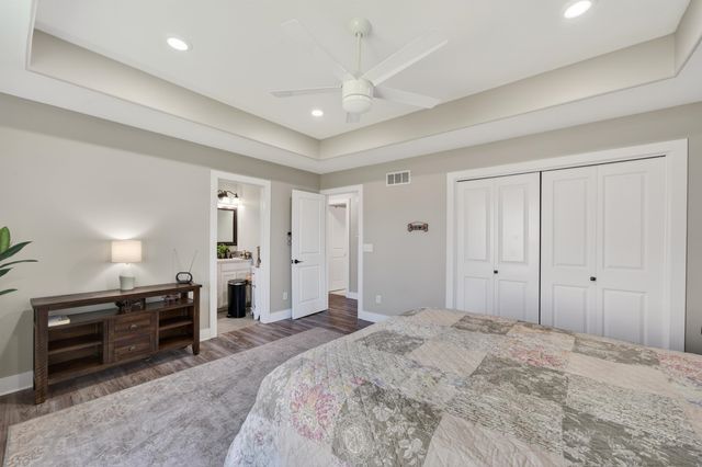1634 S Smithmoor, Wichita, KS 67207
