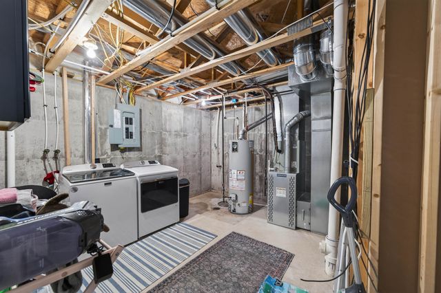 1634 S Smithmoor, Wichita, KS 67207
