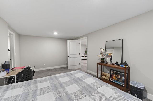 1634 S Smithmoor, Wichita, KS 67207