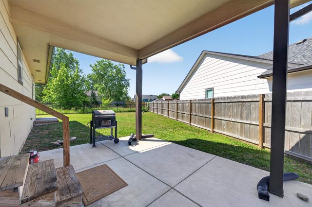 1634 S Smithmoor, Wichita, KS 67207