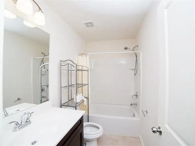 5570 Lightheart Court, Suwanee, GA 30024