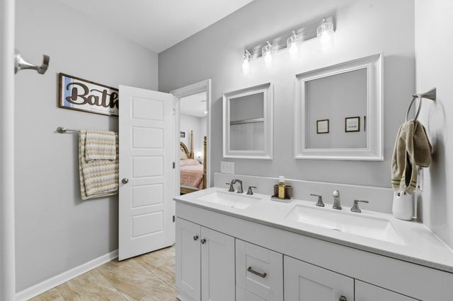 522 Springwater Dr, Summertown, TN 38483