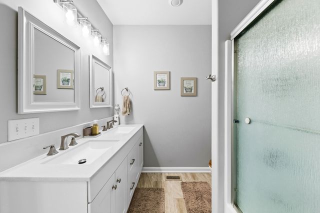 522 Springwater Dr, Summertown, TN 38483