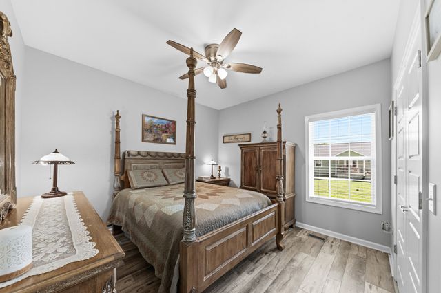 522 Springwater Dr, Summertown, TN 38483