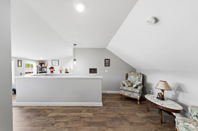 522 Springwater Dr, Summertown, TN 38483